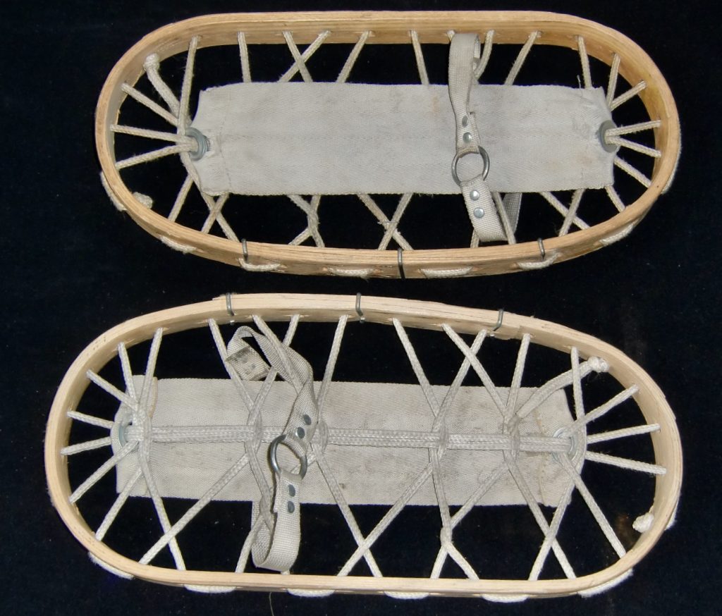 Paire de raquettes à neige Musée des Troupes de Montagne